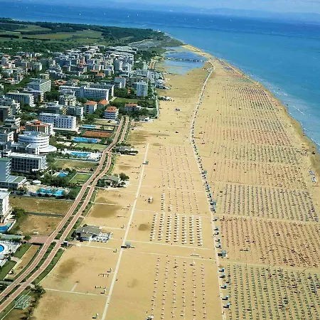 Palace Quadrilocale B * Bibione